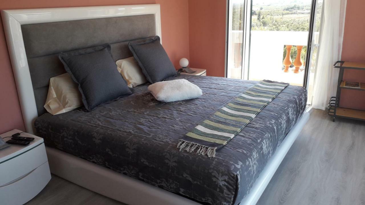 טאווירה Alojamento Local Patudos, Suite Com Terraco Privado מראה חיצוני תמונה